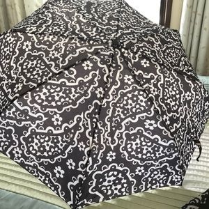 Black and White Stylish Umbrella